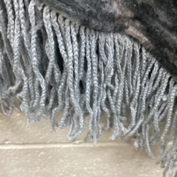 Lucky Brand NWT women’s size small Aztec print fringe jacket - Picture 5 of 6